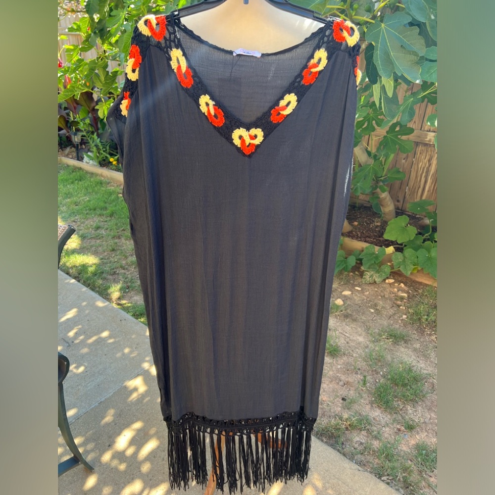 Curvy by Lulla collection Womens One Size Beach/ Pool coverup.